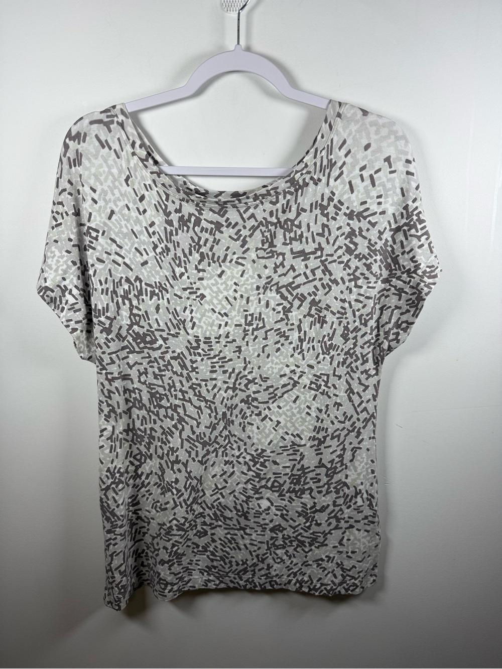 ST JOHN | Abstract Scoop Knit Tee Size P